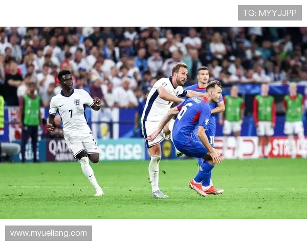 贝林厄姆：克罗斯是我合作过技术最好球员，他对我影响很大